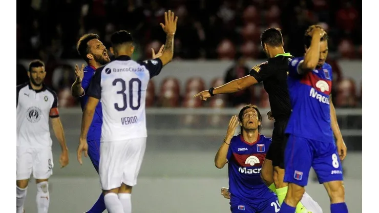Y un día la figura fue Batalla: con la mira en River, Independiente empató con Tigre