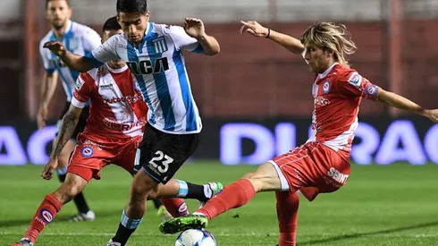 Argentinos vs Racing por Superliga.