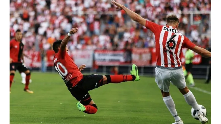Estudiantes vs Newell's.