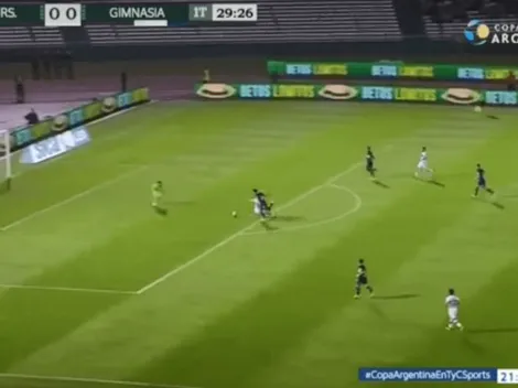 Izquierdoz jugó con fuego y todo Gimnasia pidió penal