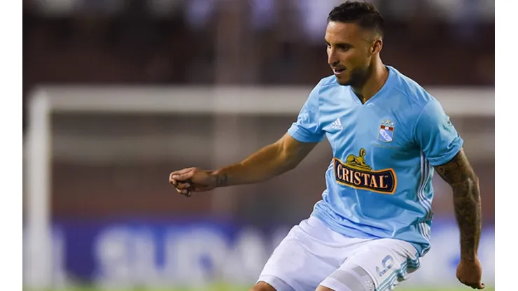 El atacante disputará la Copa Libertadores 2019 con Sporting Cristal.