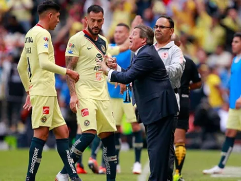 Ahora más que nunca, pende de un hilo la continuidad de Piojo Herrera en América