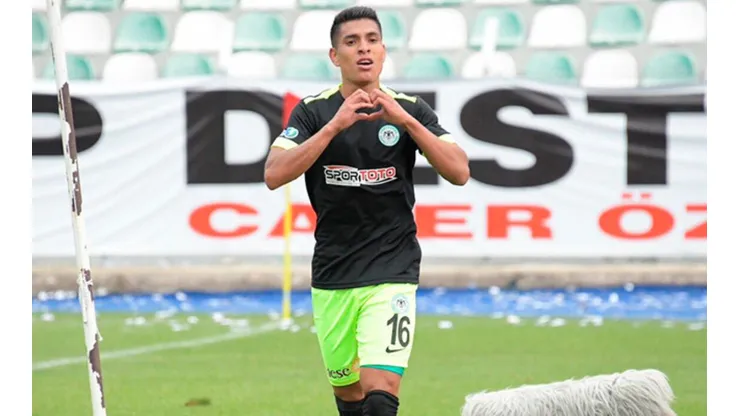 El Caballito marcó su primer gol con la camiseta turca.
