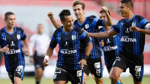 Golazo de Da Silva para poner el segundo.