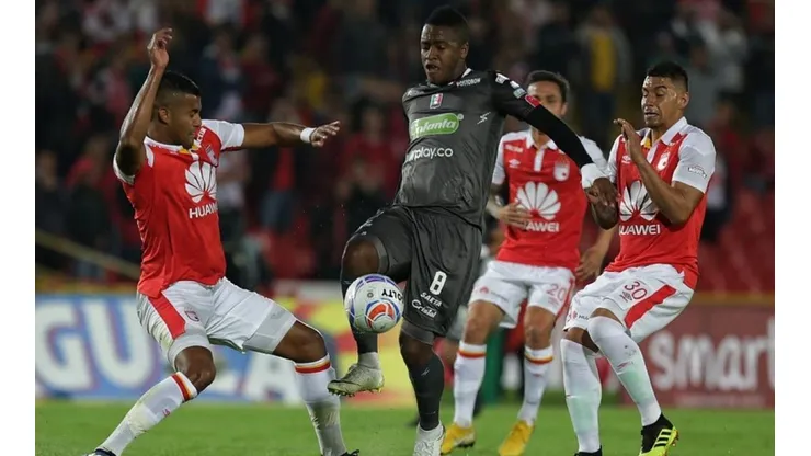 Once Caldas vs Independiente Santa Fe por Copa Águila.