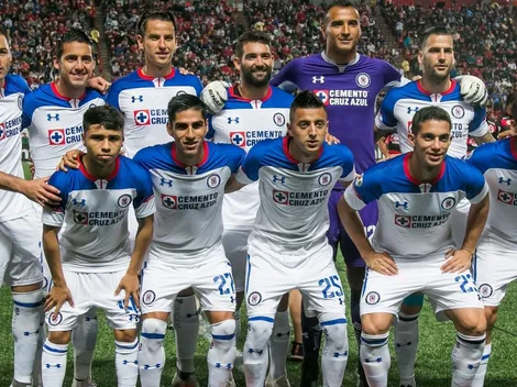 Jugadores del Cruz Azul le dejaron unos ridículos peinados a los debutantes García y González
