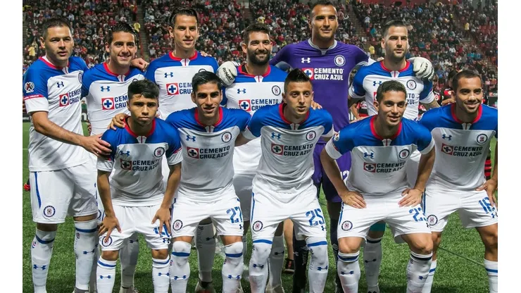 Los ridículos peinados de los canteranos del Cruz Azul.