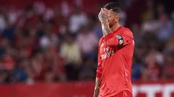 DÍA PARA EL OLVIDA. La postura de Sergio Ramos representó a la perfección el partido del Real Madrid (Foto: Getty).