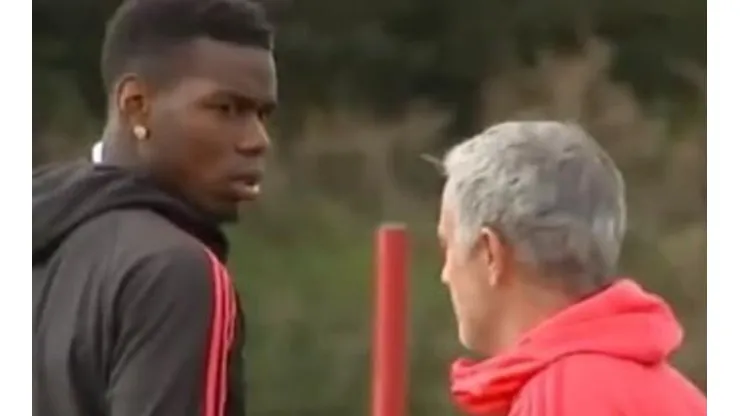 La mirada lo dice todo: algo pasó entre Pogba y Mourinho en el entrenamiento del Manchester United