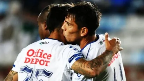 Leonardo Ulloa y una actuación destacada.