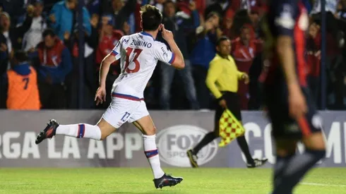 Zunino abrió la cuenta sorprendiendo a todos.