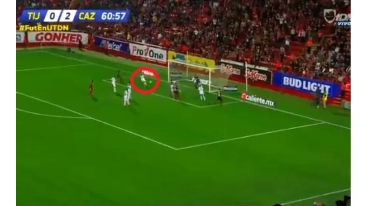Golazo en contra de José Madueña.