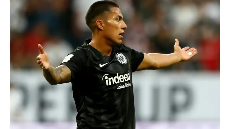 Carlos Salcedo en el fútbol de Alemania.