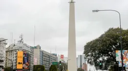 Argentina prepara el Obelisco para la apertura de los Juegos Olímpicos de la Juventud.