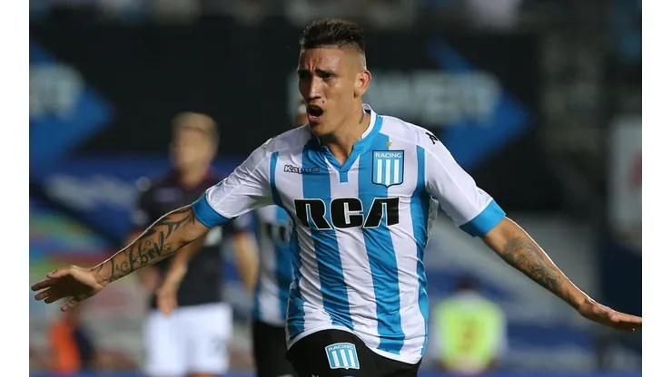 Centurión publicó un tweet curioso: "Extraño ver jugar a Centurión"
