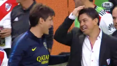 Foto del diálogo entre los dos.