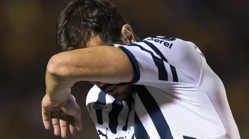 BASANTA. El argentino fue el primero en dejar la cancha. (Foto: Mexsport).