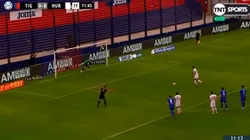 Batalla le contuvo el penal a Chávez.