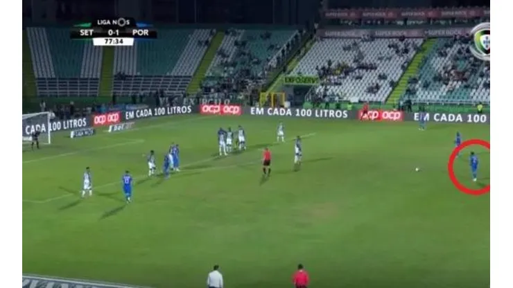Sergio Oliveira marcó de media distancia.