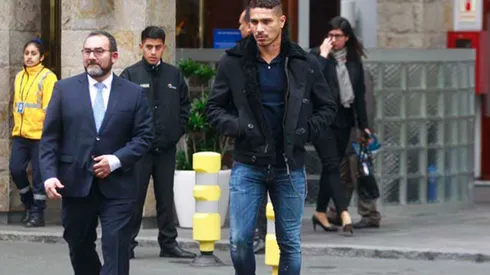 El Depredador y su representante estuvieron en Swissotel hace algunas horas.