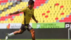 El exjugador de la "U" sumará sus primeros minutos con el Canario.