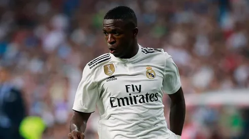 DE MERENGUE. Vinicius Junior durante el Trofeo Santiago Bernabéu ante Milan (Foto: Getty).