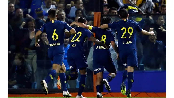Estás loco, Pablo Pérez: reventó el arco de un golazo y festejó con el Topo Gigio