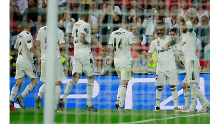 Foto de los jugadores de Real Madrid celebrando el gol.