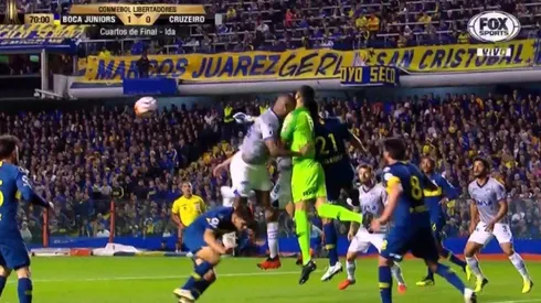 Foto del portero de Boca y el choque.