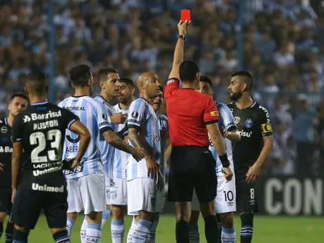 Núñez entró de urgencia, pisó a un rival y se fue expulsado