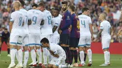 El consejo que el árbitro le dio al Chuky Lozano cuando se puso detrás de la barrera