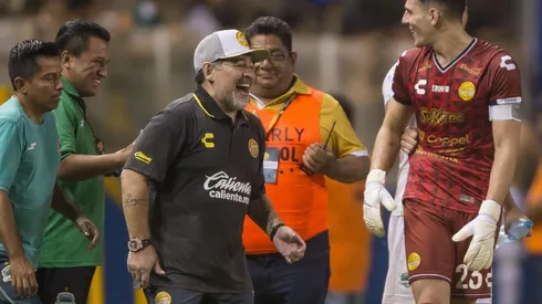Maradona y una arenga emocionante.