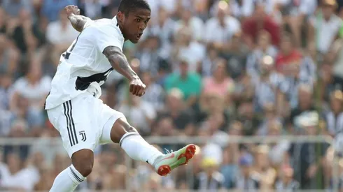 Douglas Costa no le pidió perdón a Di Francesco.