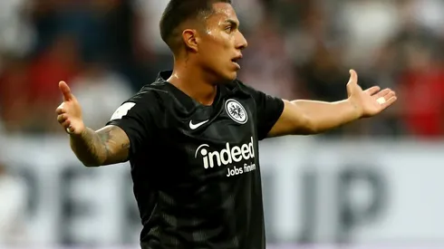 Carlos Salcedo en el fútbol de Alemania.