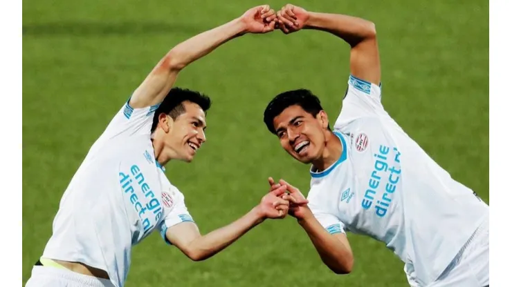 COMO EN SUS TIEMPOS TUZOS. Hirving Lozano y Erick Gutiérrez festejaron como en Pachuca.