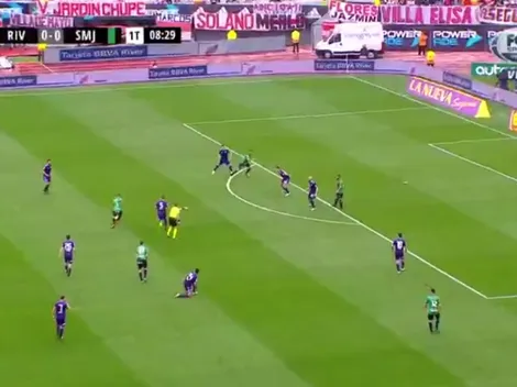 Armani, como siempre: metió una atajada bárbara al principio