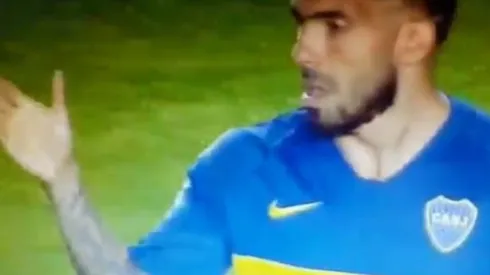 Carlos Tevez quedó pagando con Miguel Torrén.