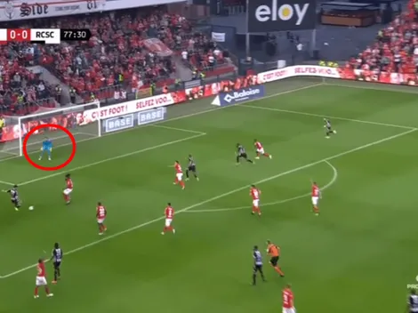 Memo Ochoa se movió mal, pero reaccionó rápido y evitó el gol