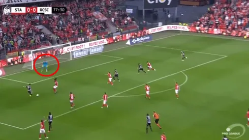 Foto de la tapada de Guillermo Ochoa.