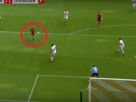 De volea y al ángulo, Robben dejó con la boca abierta a todo el Bayern Arena con su golazo