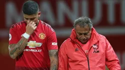 AFUERA. Marcos Rojo se retira lesionado en el partido Sub 23 del Manchester United.