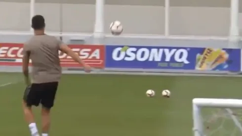 Cristiano descubrió una nueva forma de rematar y el video vuelve locos a todos