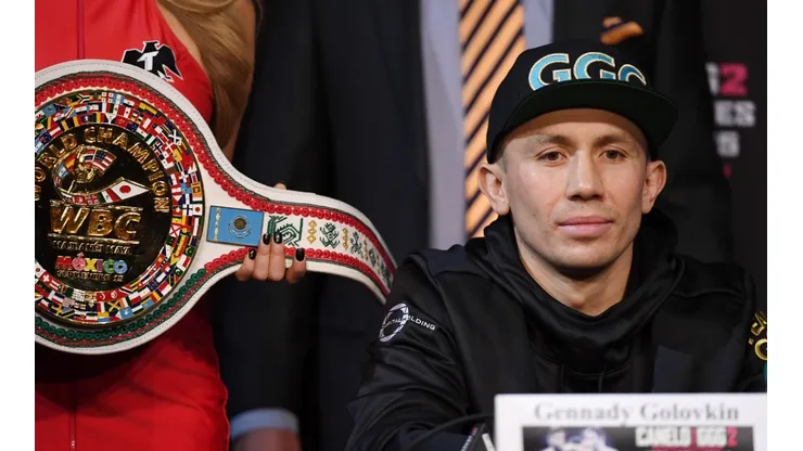 Golovkin sigue calentando la pelea.