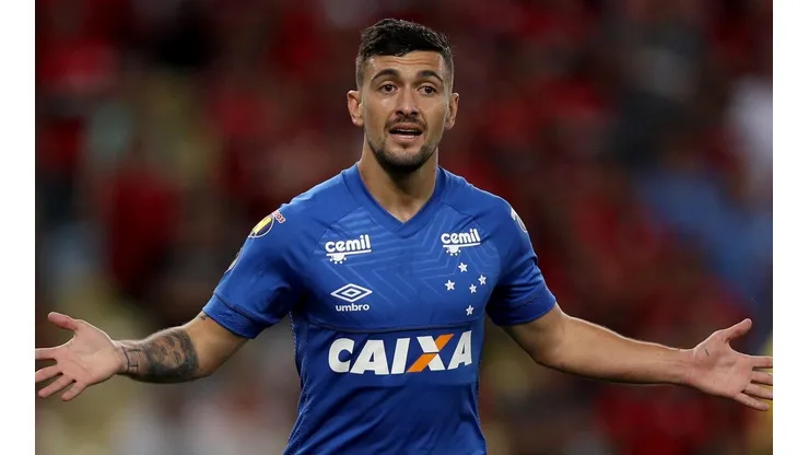 De Arrascaeta salió sentido y preocupa de nuevo a todo Cruzeiro
