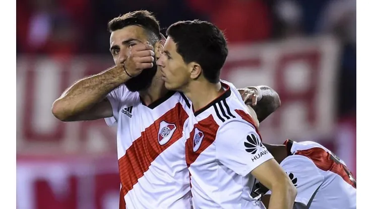 River era todo nervio hasta que Borré fabricó un penal y Pratto puso el 1-0
