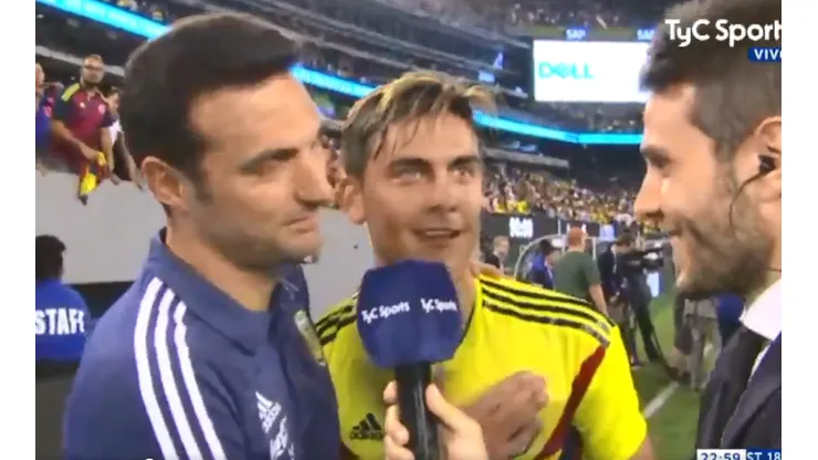 Scaloni llamó en plena entrevista a Dybala y aclaró todo tras la polémica