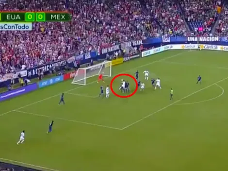 Edson Álvarez metió un cabezazo muy violento, pero el arquero le dijo que no