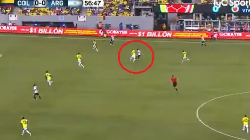 Dybala controló perfecto y le tiró un caño lleno de clase a Cuéllar