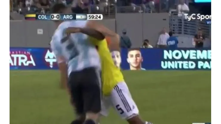 Duro cruce entre Tagliafico y Barrios.