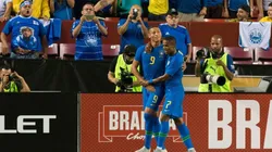 Brasil celebra una fácil victoria sobre El Salvador.